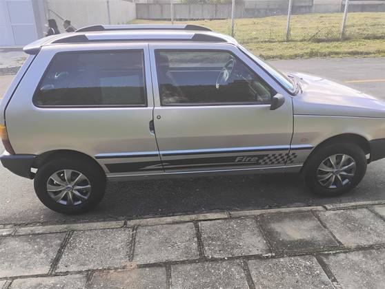 FIAT UNO 1.0 MPI MILLE FIRE 8V GASOLINA 2P MANUAL FIAT UNO 1.0 MPI MILLE FIRE 8V GASOLINA 2P MANUAL